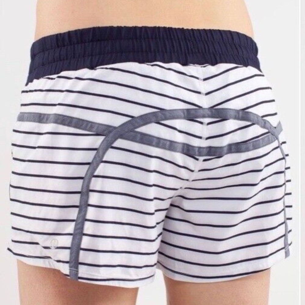 Lululemon Unicorn Quiet Stripe Tracker Short sz 4